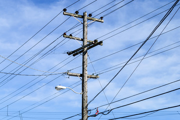strommast mit kabeln electricity pylon with cables