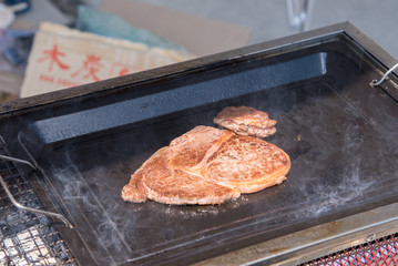 バーベキューで焼肉