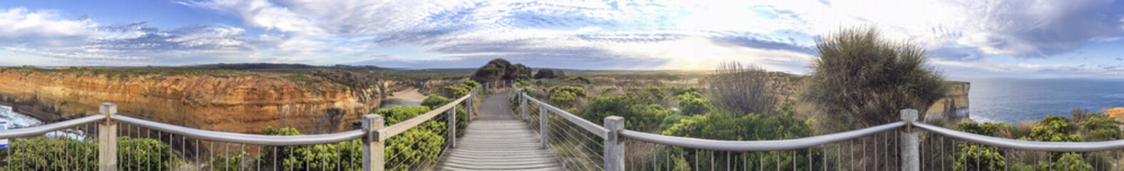Fototapeta premium Panoramic view of Great Ocean Road viewpoint, Australia