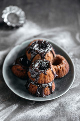 Mini chocolate kugelhopfs
