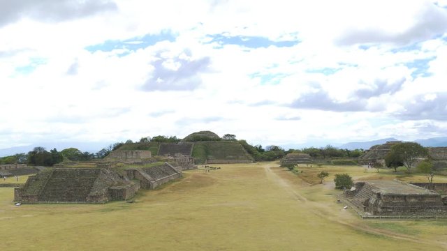 オアハカのモンテ・アルバン古代遺跡
