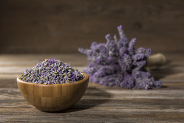 Ciotola semi di lavanda con mazzo