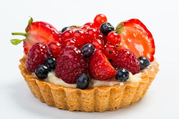 Fresh Fruit Tart with berries isolated on white background. - obrazy, fototapety, plakaty