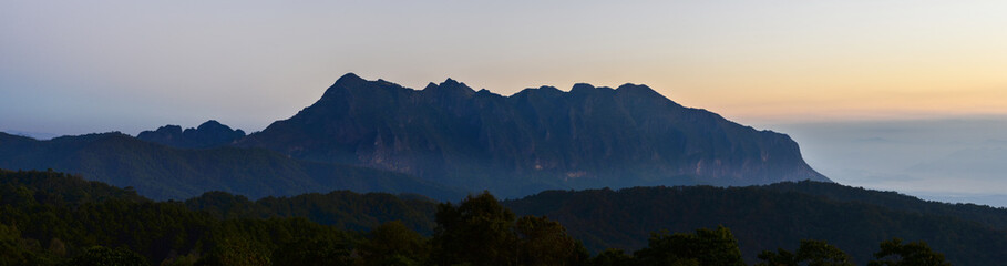 Obraz premium Viewpoint at Doi Mae ta man