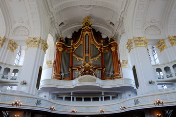 Orgel in der Michaeliskirche in Hamburg