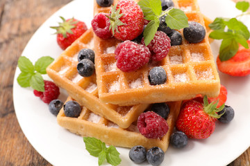 waffles with berries