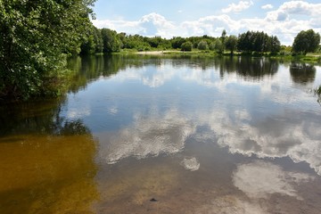 Fototapeta na wymiar Reflection in the lake
