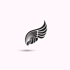 Obraz premium Angel wings icon on white background. Flat web design wings icon.Vector illustration.