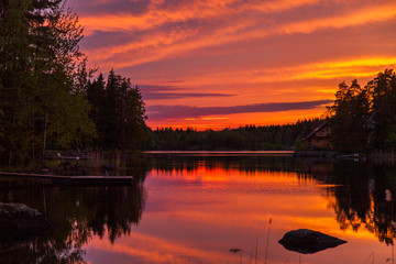 Fototapeta na wymiar Colorful sunset on the lake in Karelia 