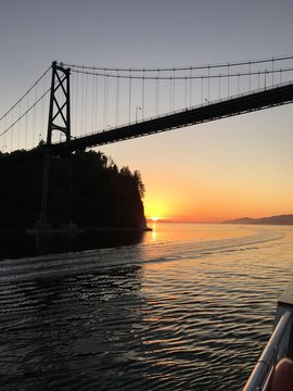 Beautiful picture taken of the golden gate bridge in Vancouver BC at sunset.