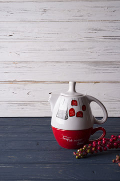 red white kettle