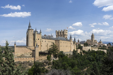 Fototapeta na wymiar Monumentos de la ciudad de Segovia, El real Alcázar, España