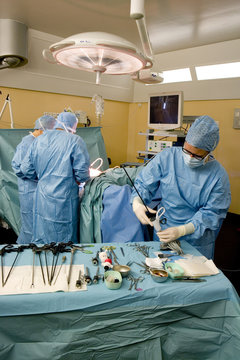 COLON RESECTION LAPAROSCOPY