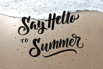 say hello to summer © Odua Images