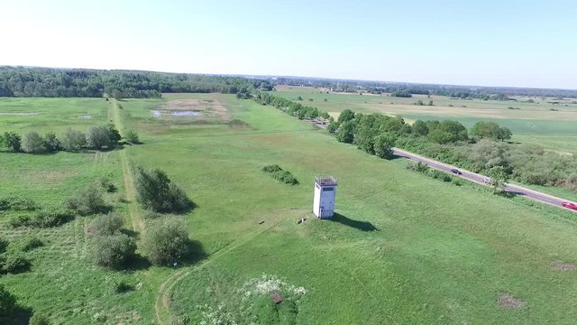 Grenzturm an der innerdeutschen Grenze DDR