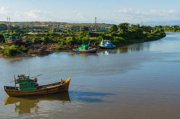 Fototapeta na wymiar Traditional vietnamese fishing village