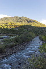 Fototapeta na wymiar Landscape between broto and torla in the Pyrenees of Huesca