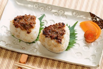 蕗味噌の焼きおにぎり