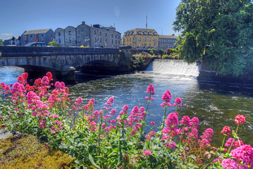 Galway, Ireland and the River Corrib. - obrazy, fototapety, plakaty