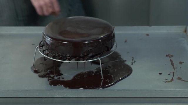 torta con cioccolato fondente