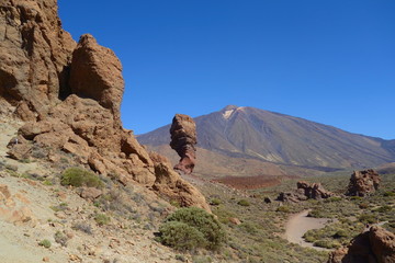 Most visited Roque Cinchado on Canary Islands, Spain. A unique rock formation and an emblematic of the island of Tenerife located near Teide Volcano