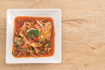 spicy mackerel salad