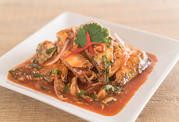 spicy mackerel salad