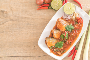 spicy mackerel salad