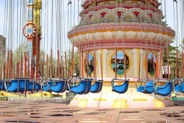 Empty carousel in the park © ok_fotoday