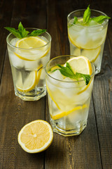 Lemonade with lemon, mint and ice