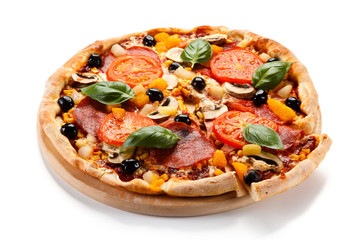 Pizza pepperoni with tomatoes, mushrooms and olives