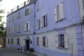 Fototapeta na wymiar La casa Bianca e Azzurra Di Maranzana 2 2017