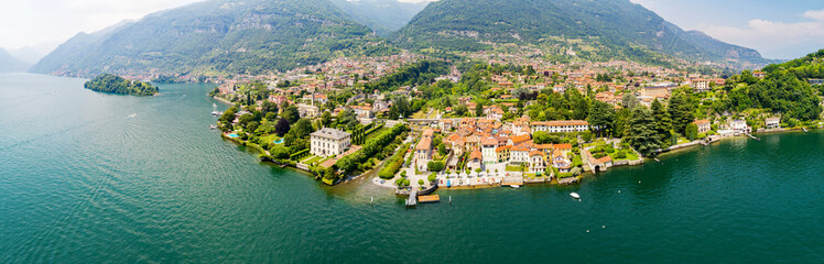 Fototapeta na wymiar Isola Comacina - Ossuccio con Villa del Balbiano - Lago di Como (IT) - Vista aerea