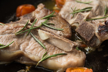 Braciole di maiale in padella