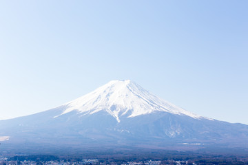 Fototapeta na wymiar Fuji mountain with blue sky in the morning