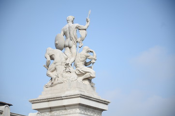 Fototapeta na wymiar marble statue 