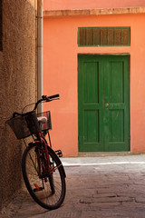 Fototapeta na wymiar Le vélo est le moyen de transport dans les ruelles de Monterosso