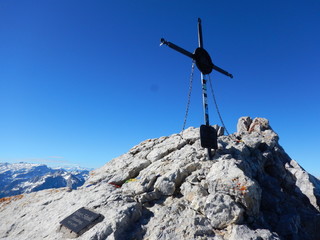 Fototapeta na wymiar climbing mountain ridge watzmann in germany