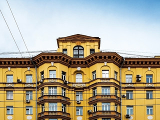 Multi-storey residential building