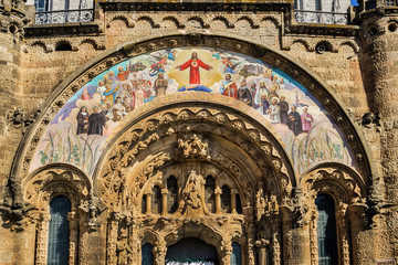 Obraz premium Expiatory Church of the Sacred Heart of Jesus (architect Enric Sagnier) on summit of Mount Tibidabo in Barcelona, Catalonia, Spain.