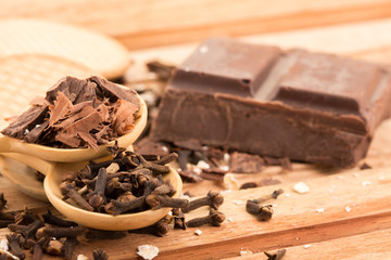 Cloves and chocolate
