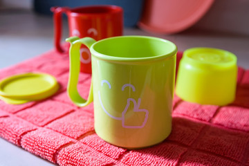 Bright plastic tableware