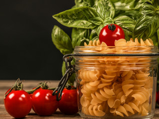 pâtes tomates basilic