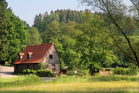 l&ouml;hrm&uuml;hle bei halver