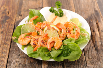 fried shrimp and lettuce