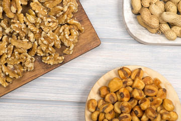 Assortment of snacks,walnuts, peanuts and toasted corn.