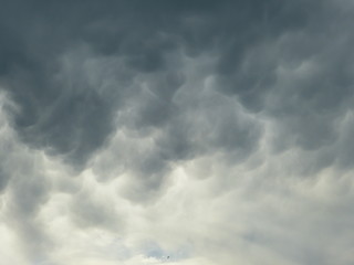 wolken vor der unwetter Mammatuswolken