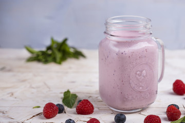 milkshake with fresh berries