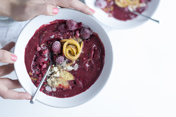 Raspberry Smoothie Bowl