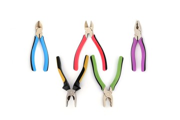 Hand tools for repair and installation: pliers/screwdriver